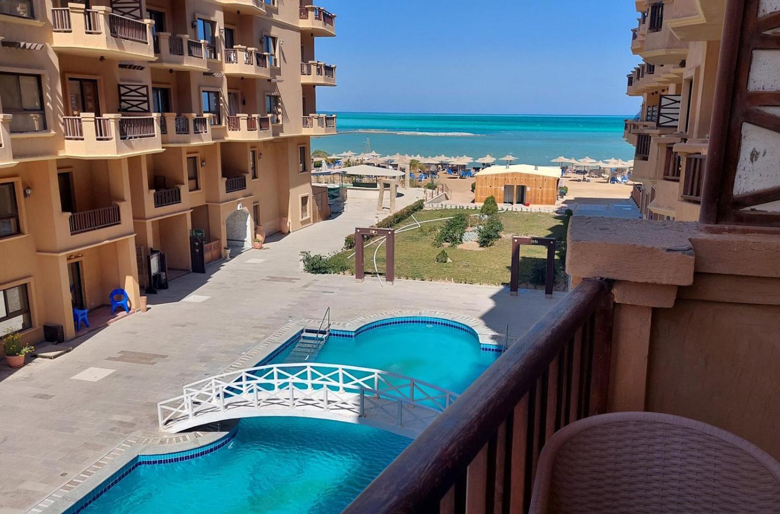 Comfort Zone At Turtles Beach Resort Hurghada Bagian luar foto